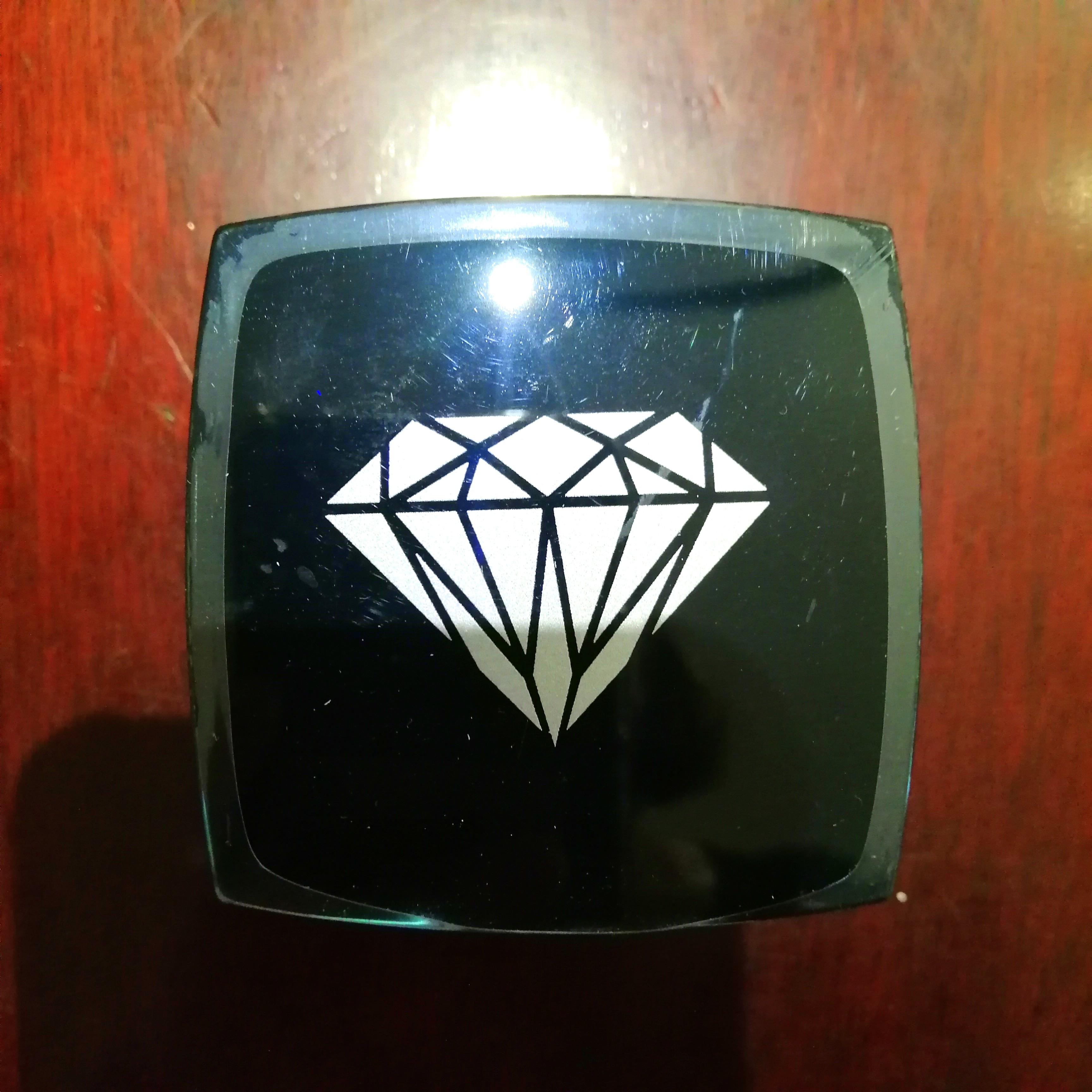 nourishmax diamond eye cream