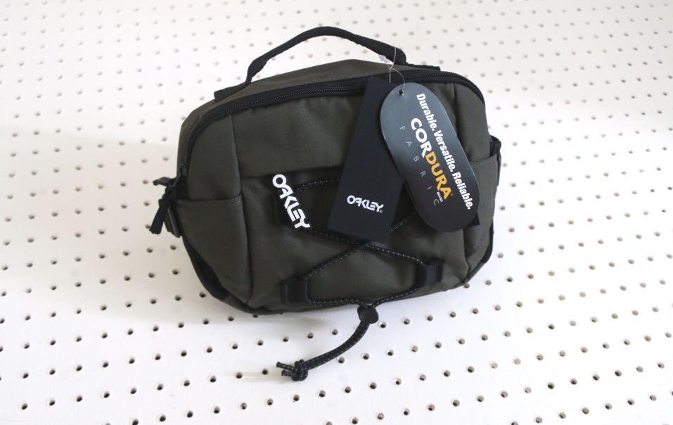 Oakley Bag Cordura, Men's Fashion, Bags 