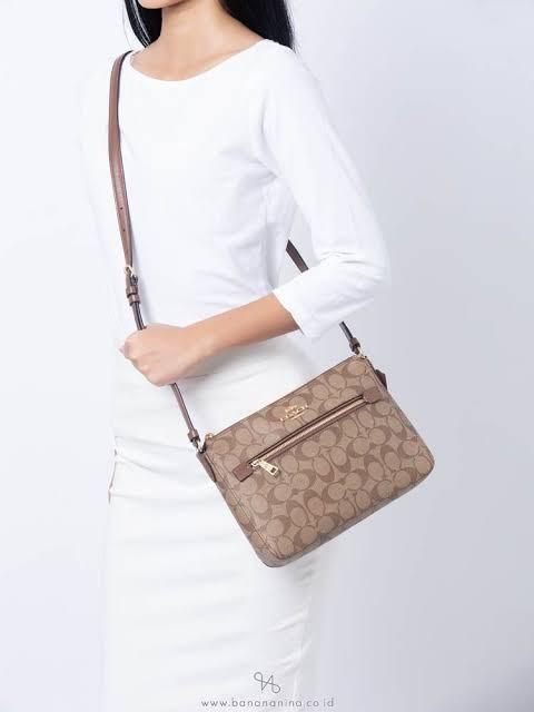 coach gallery crossbody