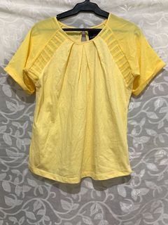 (Category: ) located in . Submitted by euki.closet (Listing ID 1023081502, Image 1). Description: .