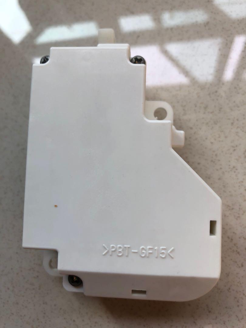 Toshiba washing machine LID lock, TV & Home Appliances, Washing