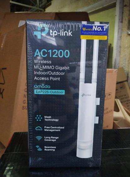 TPLink EAP225 Outdoor AC1200 Access Point (Category: Networking) located in Las Pinas. Submitted by borjamonica644 (Listing ID 1023125800, Image 2). Description: TPLink EAP225 Outdoor AC1200 Access Point - Brand New - Price: 3,190 Location: Las Piñas City. - (COD) Cash on Delivery via Grab Pabili or Lalamove Purchase Service. - Also accept Online Bank Transfer Payment via BDO. Note: Delivery Charge at customer's expense .