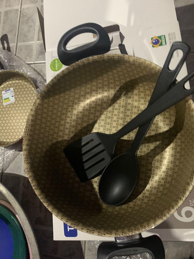 Tramontina paris 6 pcs cookware (Category: Cookware & Accessories) located in Manila. Submitted by simplyameerah (Listing ID 1023060640, Image 3). Description: original tramontina paris 6 pcs cookware.