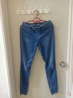 (Category: ) located in . Submitted by yenhui1999 (Listing ID 1022955193, Image 1). Description: .