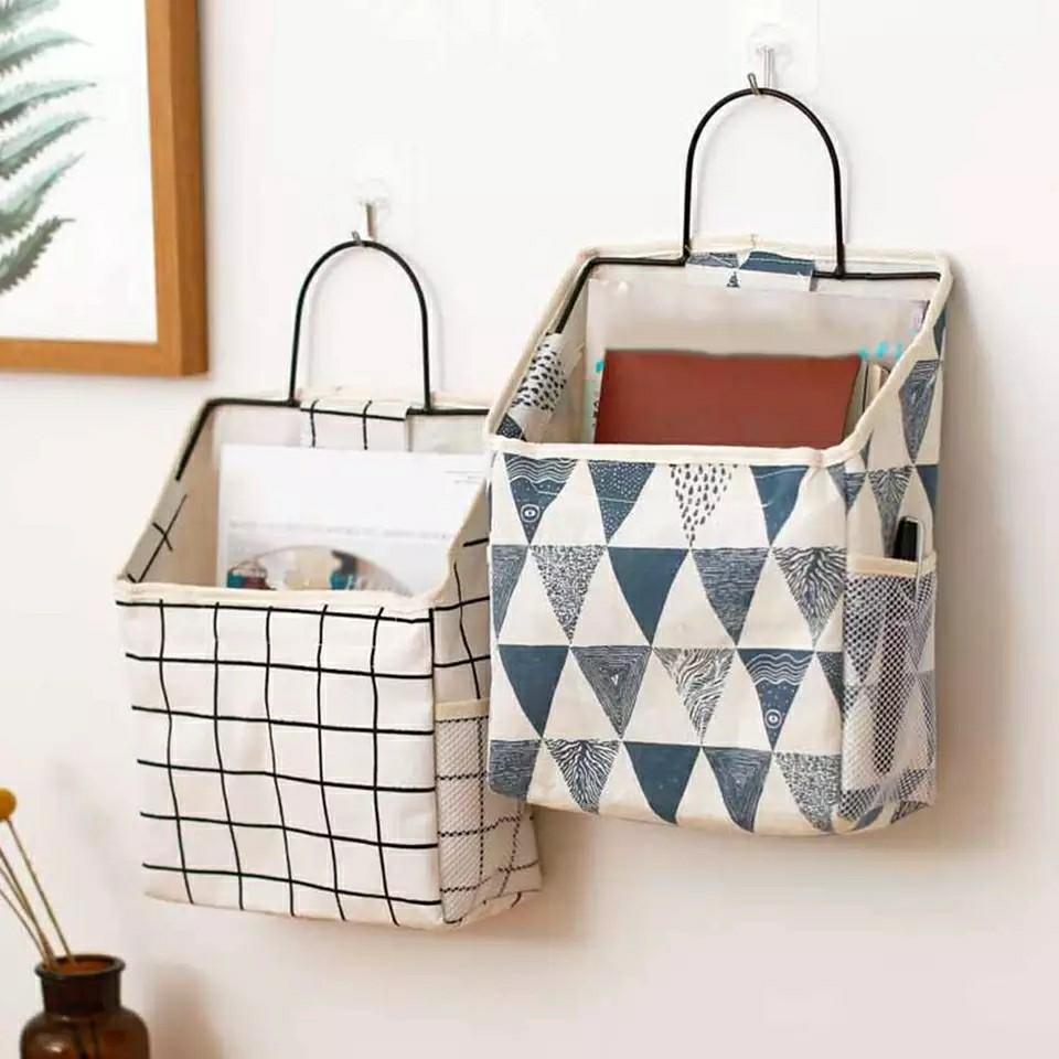 1pc Wall Hanging Storage Bag Book Magazine Phone Holder Wall Mounted Wardrobe Hang Bag Wall Pouch Cosmetic Toys Organizer with Hook