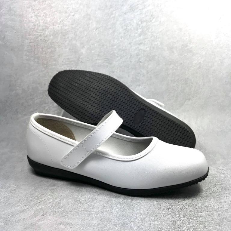 white nurse shoes