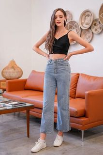 (Category: ) located in . Submitted by asharedcloset (Listing ID 1023101536, Image 1). Description: .