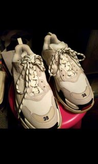 （分類：）位於 。 由 yeahyeahyen 提交（商品編號 259684249，圖片 1）。簡介： 。
