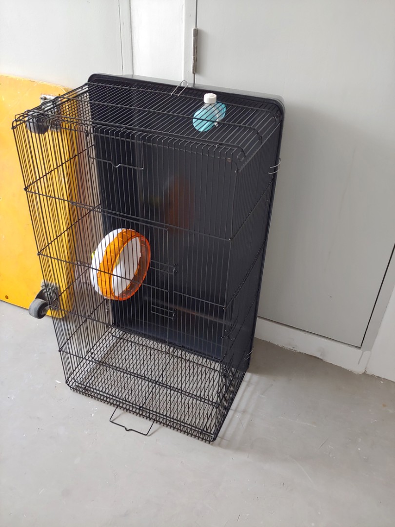 Alaska Cage, Pet Supplies, Homes & Other Pet Accessories on Carousell
