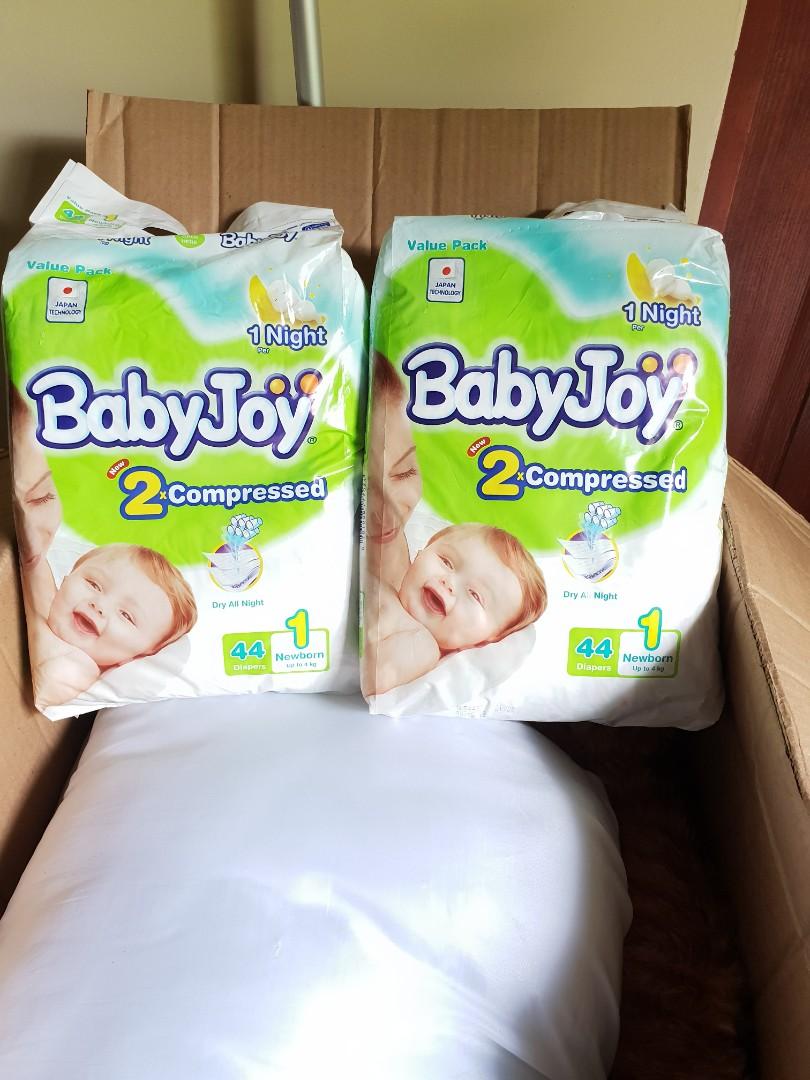 Baby joy diaper Newborn (Category: Diapers & Baby Wipes) located in Caloocan City. Submitted by yamzayn (Listing ID 1023174701, Image 3). Description: Baby Joy new born 44 pcs may 2 packs po ako ibigay ko 650 pag kunin ung 2 packs..