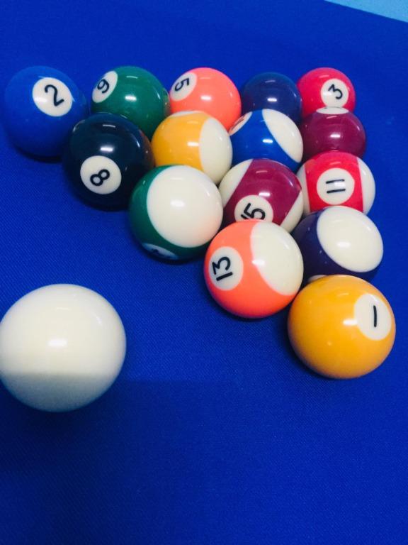billiard 1 3/4 billiard ball gamit sa maliit na mesa ng bilyaran