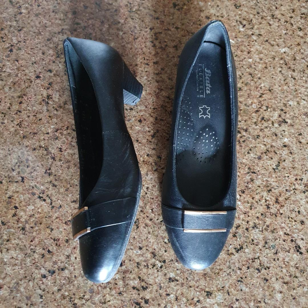 leather court heels