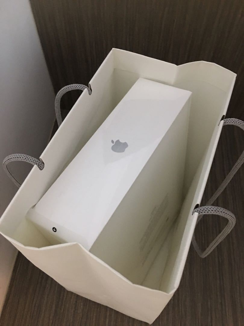 BNIB Ipad Air 3 wifi