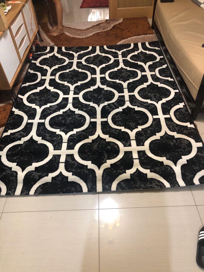 BRANDNEE CARPET 5x7ft (Category: Carpets, Mats & Flooring) located in Pasay City. Submitted by dklutter (Listing ID 1023165100, Image 2). Description: BRANDNEW MALAKI GOOD FOR LIVING ROOM! RFS: Badly needed money :).