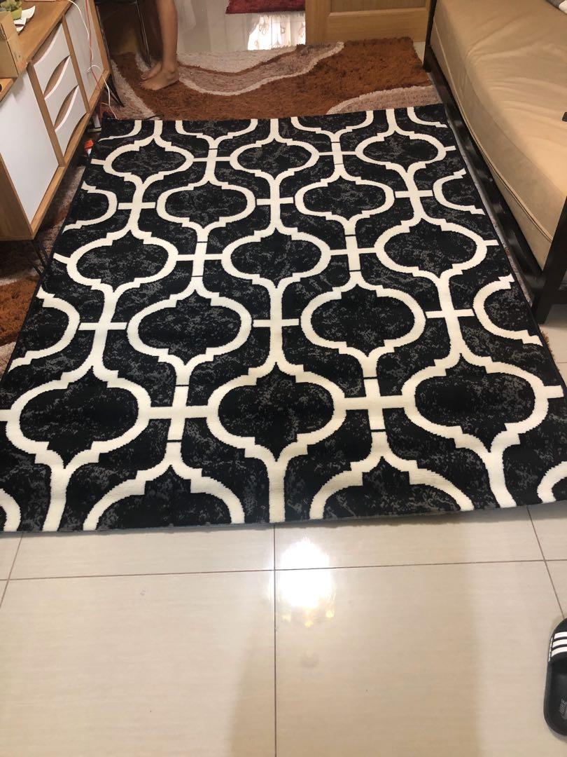 BRANDNEE CARPET 5x7ft (Category: Carpets, Mats & Flooring) located in Pasay City. Submitted by dklutter (Listing ID 1023165100, Image 3). Description: BRANDNEW MALAKI GOOD FOR LIVING ROOM! RFS: Badly needed money :).
