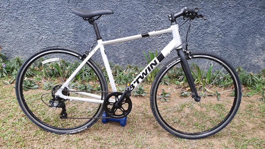 triban hybrid bike