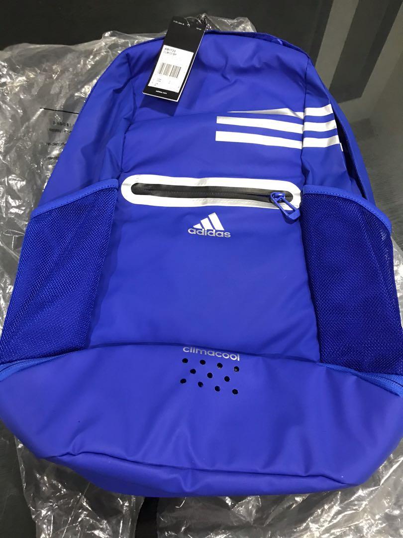 Climacool backpack (Category: Backpacks) located in Singapore. Submitted by onlyumax (Listing ID 1023162373, Image 3). Description: Lightweight backpack with 3D reflective stripes for night visual safety. Padded shoulder straps for ultra comfort for heavy loads. .