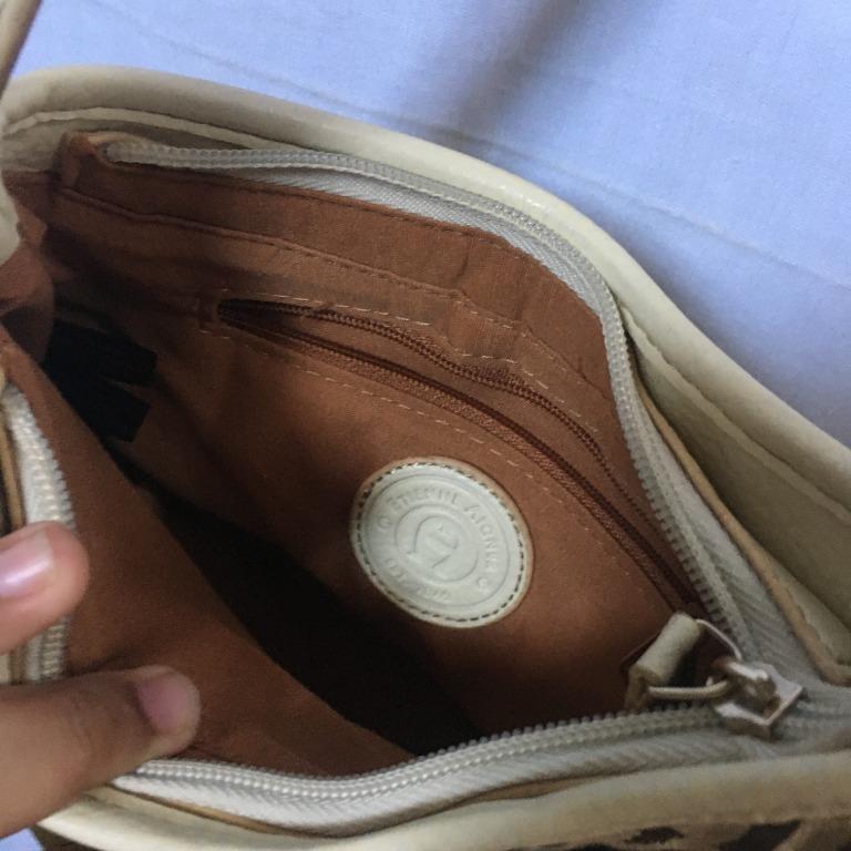 Etienne aigner store purse est 1949