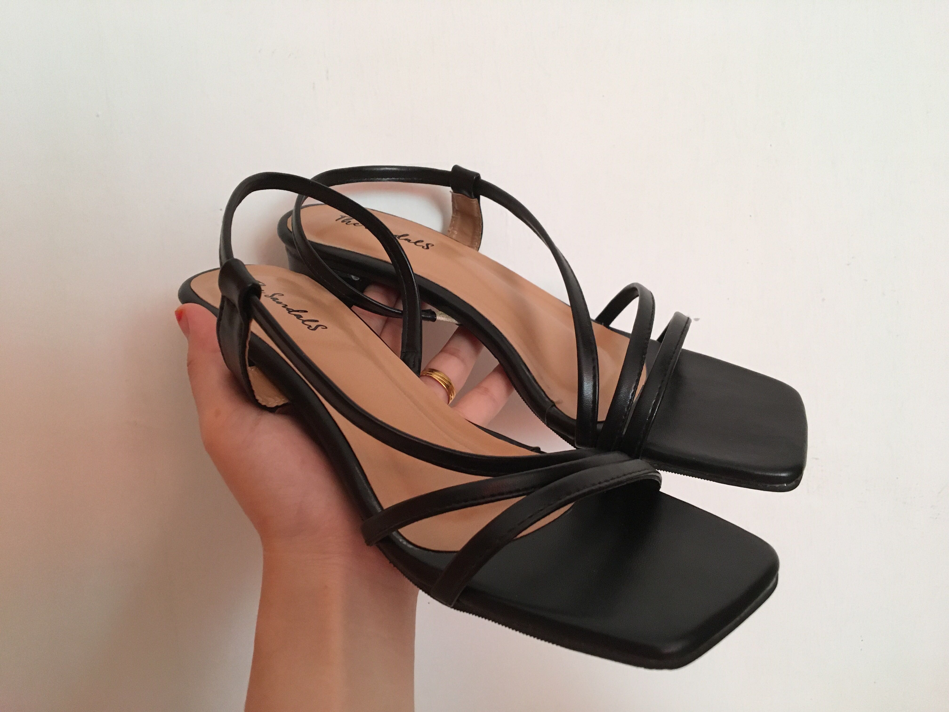 flat feet and heels