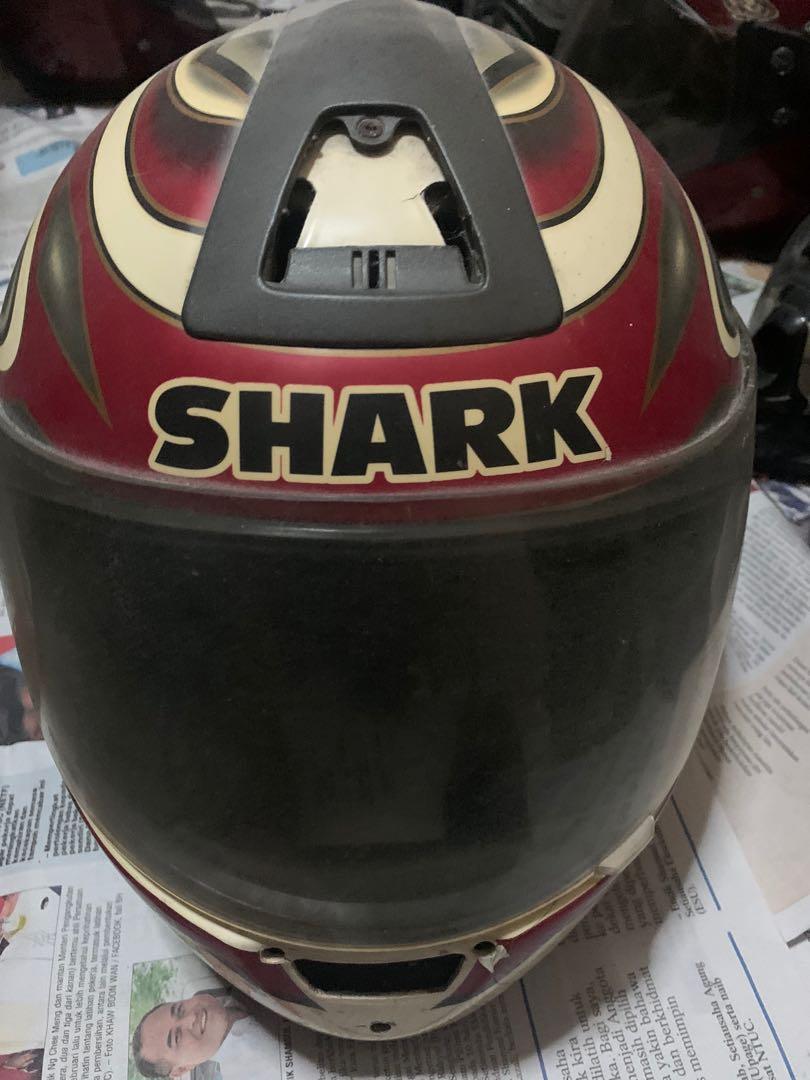 Arai and other brands full face helmets (Category: Motorcycle Accessories) located in Singapore. Submitted by globetrotter86 (Listing ID 1023317259, Image 3). Description: Helmets to let go. Still in wearable condition. 1. MFizz size L- $20 sold 2. Shark- $25 3. Nova size s-$40(not used before,some superficial scratches) 4. Arai white full face size L- $150 Not for fussy buyers. Used helmets kept in storage for years. Condition is as it is. Not a