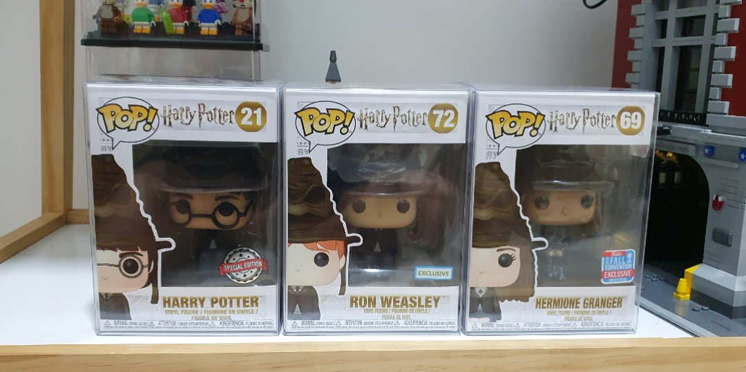 Toys Funko Pop Harry Potter Ron Weasley with Sorting Hat Limited Ed