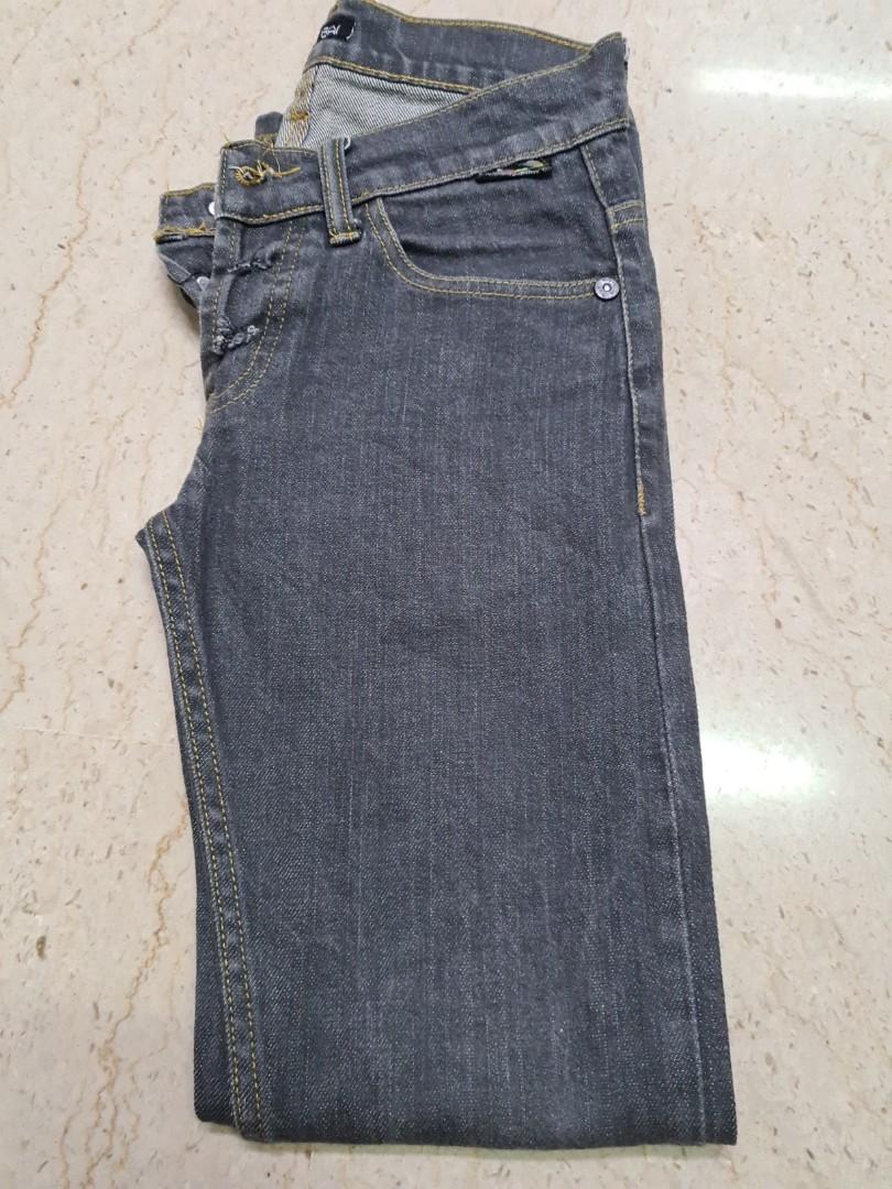 grey colour jeans pant