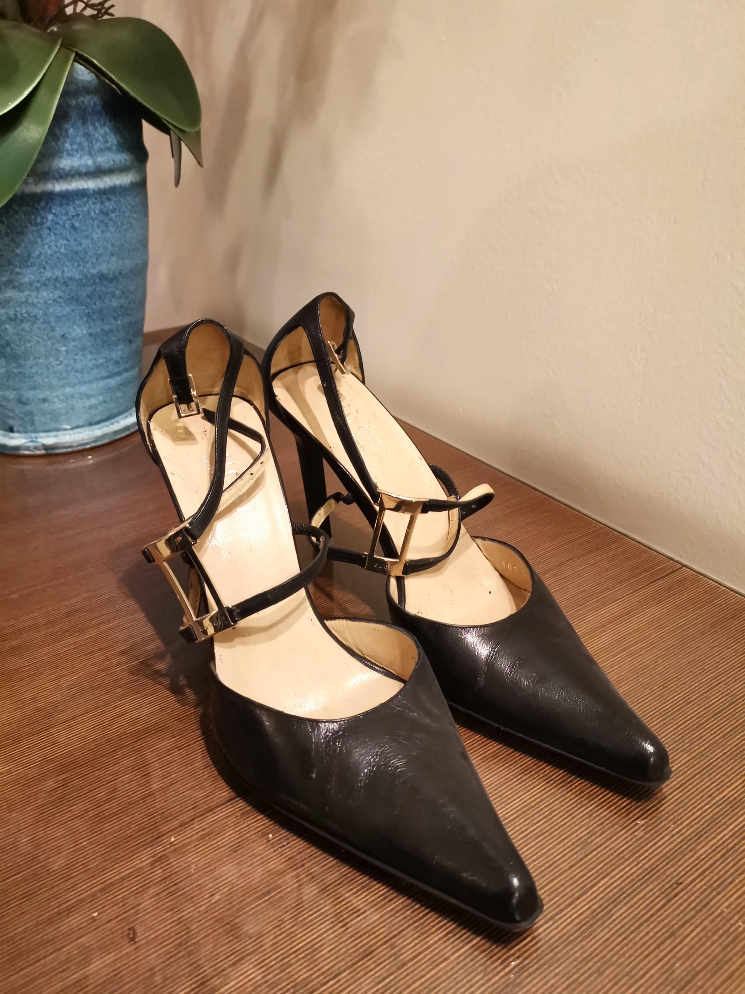 gucci leather heels
