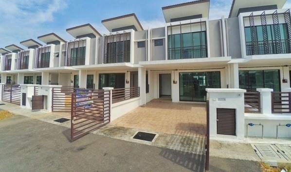 Hilltop Big Puchong With Swimming Pool Double Storey Hoc Packages Property For Sale On Carousell