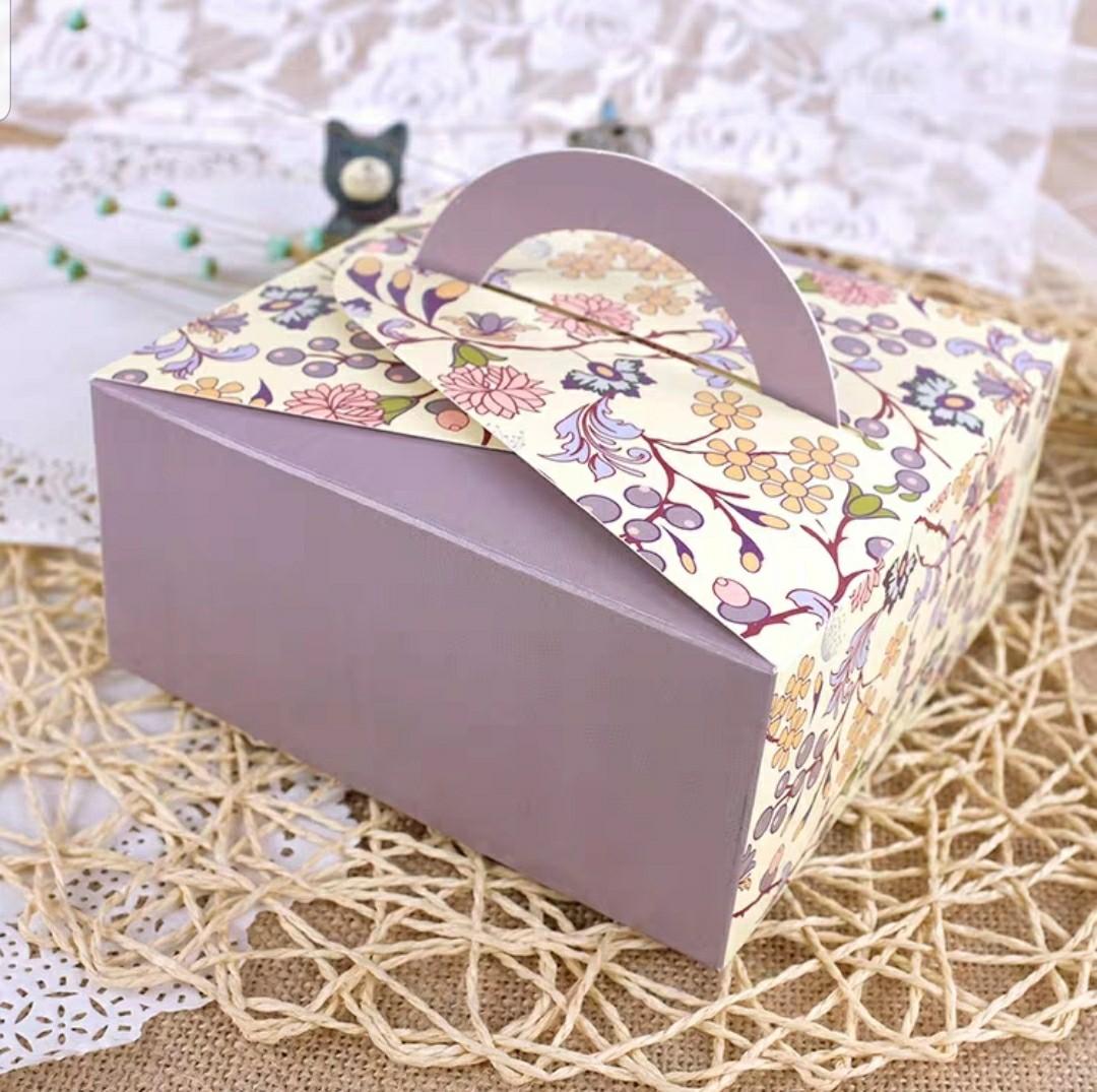Korean / Japanese Style Cake / Mooncake / Gift Box, Cupcake, Christmas ...