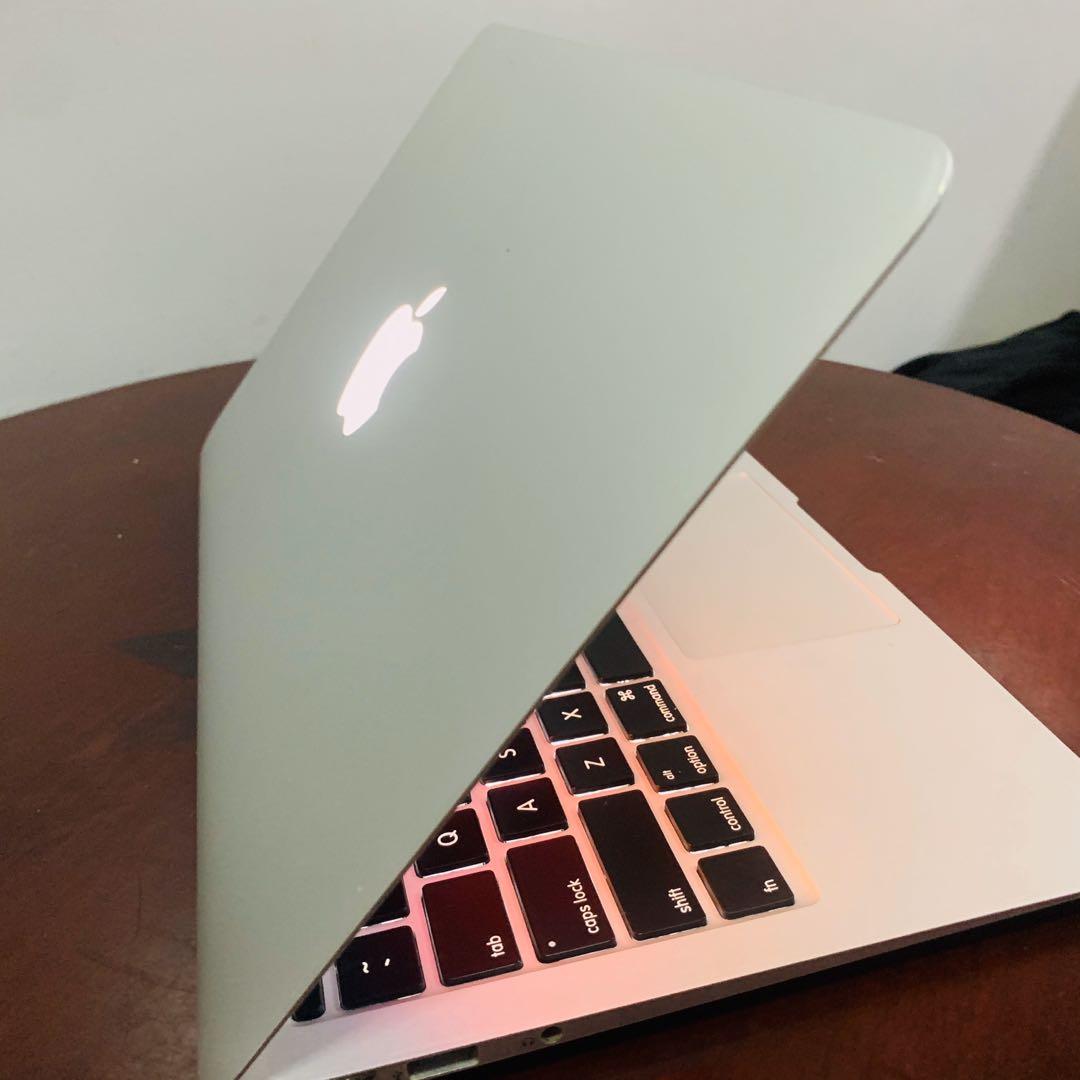 Macbook air 2011 (11inch) (Category: Laptops & Notebooks) located in Mandaluyong City. Submitted by dropcee (Listing ID 1023160625, Image 3). Description: MACBOOK AIR 2011 (11inch) Specs: Version - 10.10.5 Processor - 1.8GHz intel core i7 Memory 4GB 1333 MHz DDR3 Graphics - intel HD Graphics 3000 384 MB Storage - 256 SSD Cycle count - 1255 With: Original charger Free installation MS OFFICE Pm me for more info ❤️.