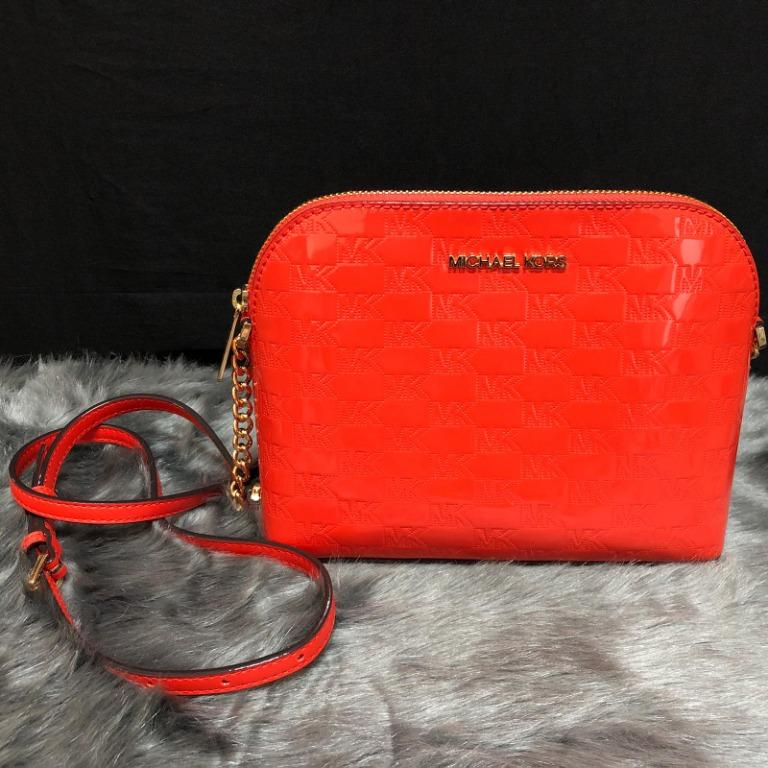 michael kors cindy lg dome crossbody