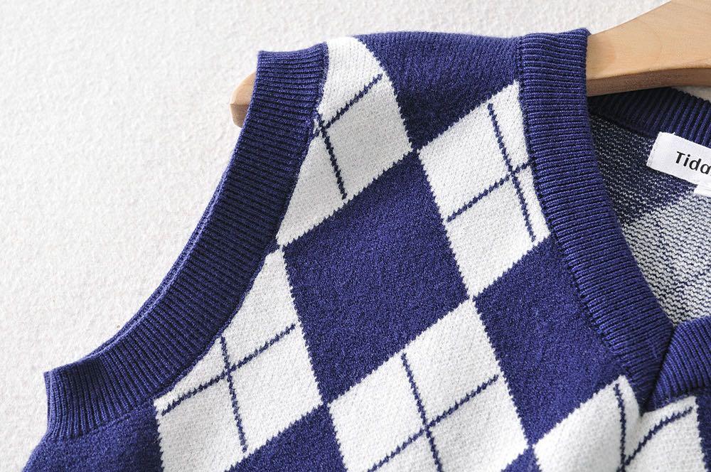 Navy Blue White Argyle Riley Knit Vest Double Sided Women S Fashion Clothes Tops On Carousell
