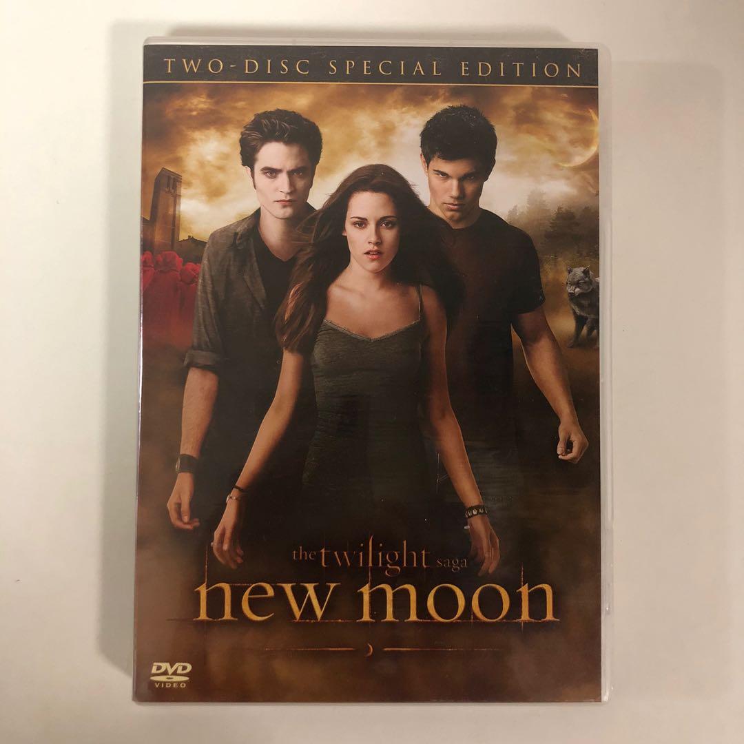 2010 New Moon Dvd The Twilight Saga Dvd Two Disc Special Edition Music Media Cds Dvds Other Media On Carousell