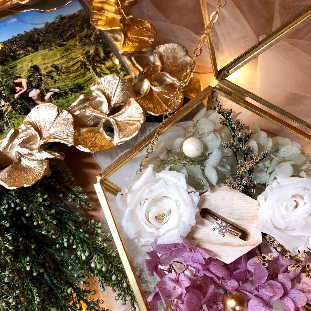 Engagement ring box decoration outlet