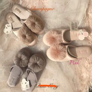 (Category: ) located in . Submitted by inthewardrobe (Listing ID 1020327914, Image 1). Description: .
