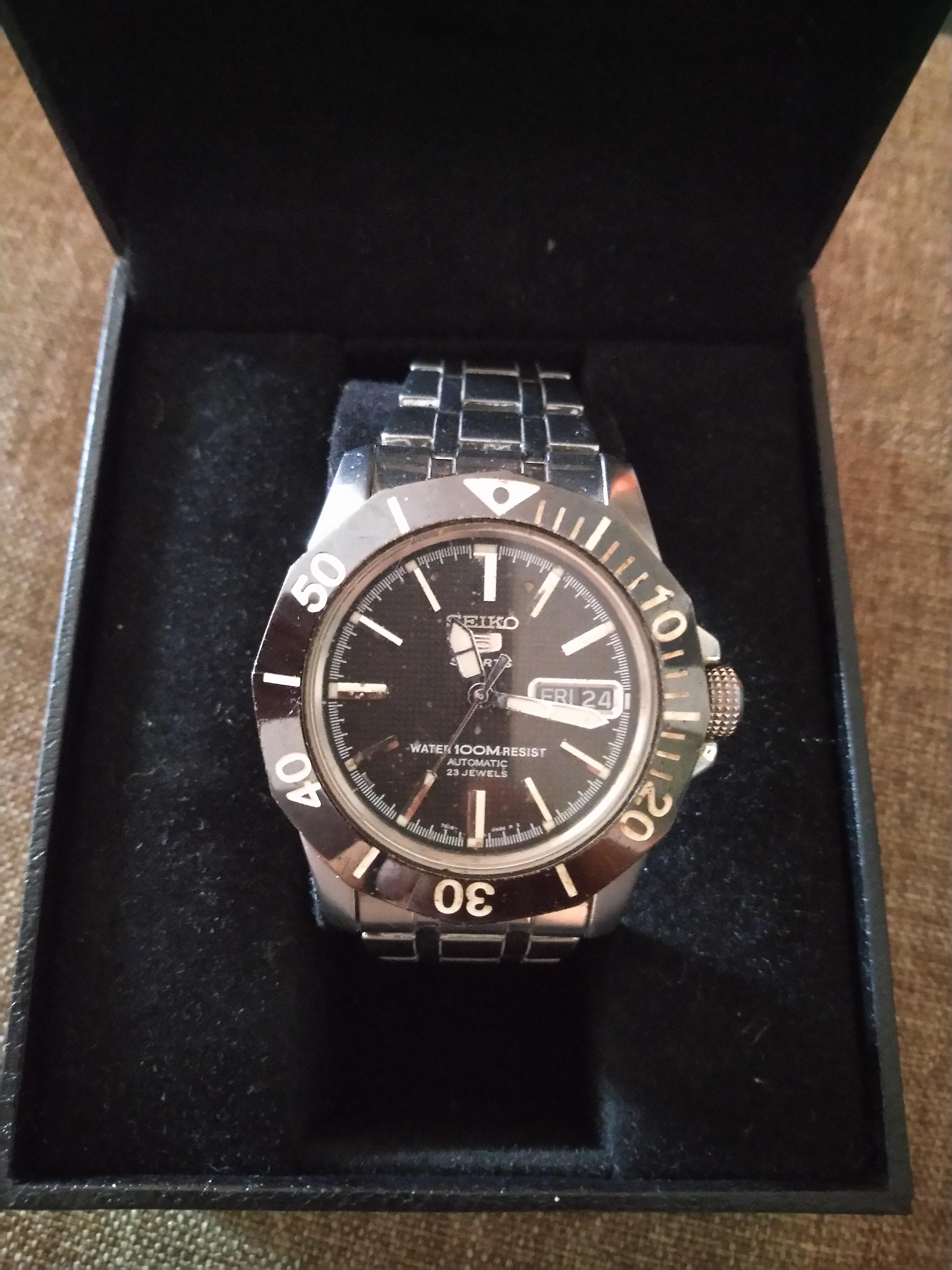 Seiko 5 Sports Men S Fashion Watches On Carousell