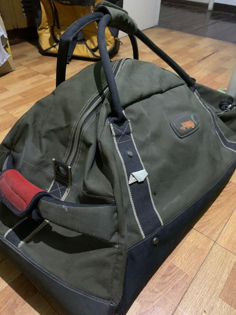 visa delsey suitcase