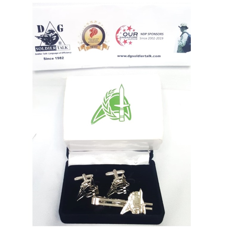 9 Div Tie Pin And Cuff Link Set Vintage Collectibles Vintage Collectibles On Carousell