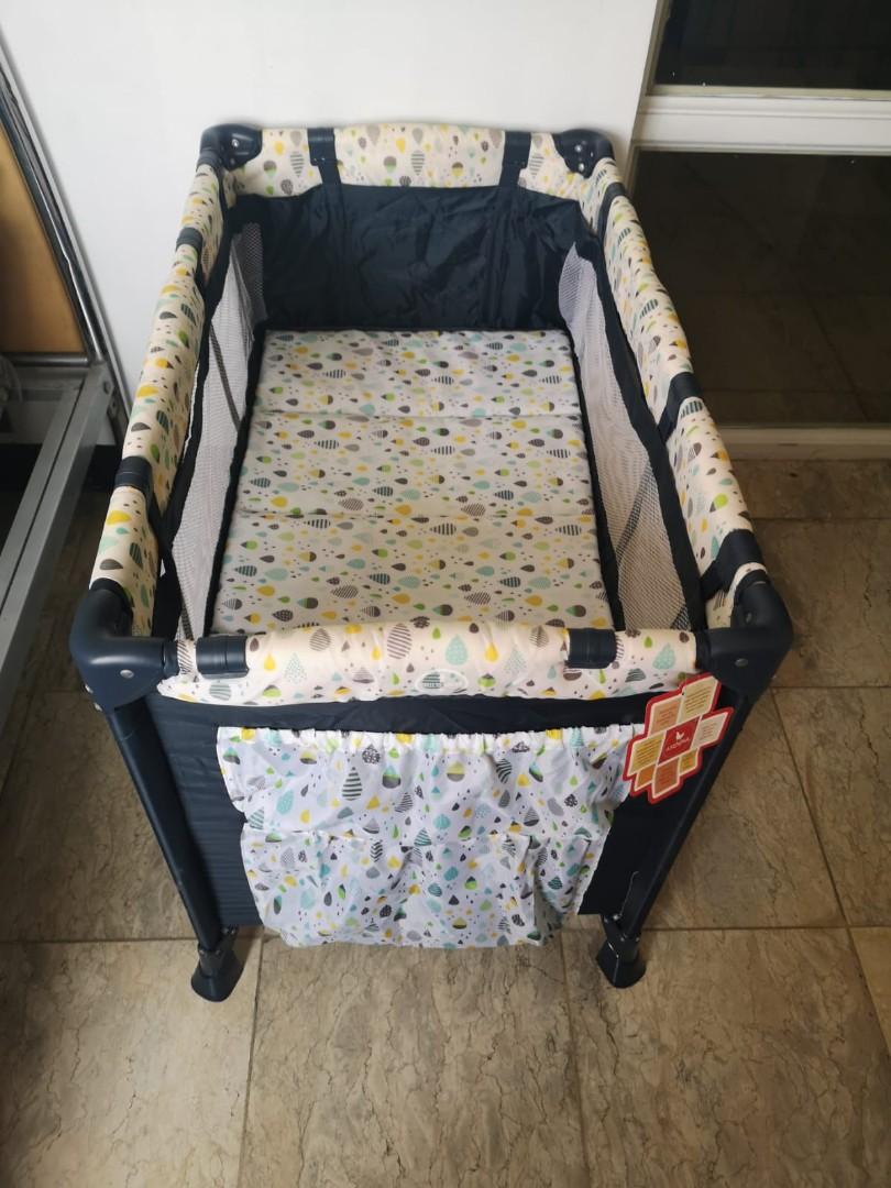 Space saver travel cheap cot