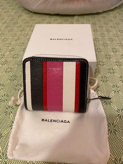 （分類：）位於 。 由 savarge 提交（商品編號 1023556400，圖片 1）。簡介： 。