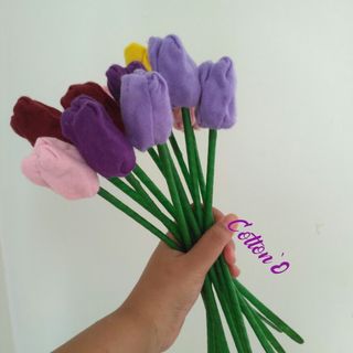 Bunga Tulip Flanel Pertangkai Desain Kerajinan Tangan Barang