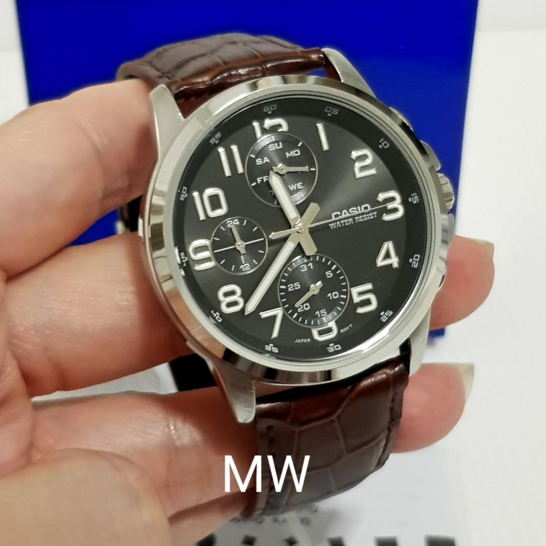 Men's classic hotsell leather watch