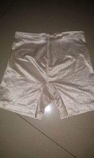 (Kategori: ) berada di . Dikirim oleh lupiok (ID iklan 1023407721, Gambar 1). Deskripsi: .