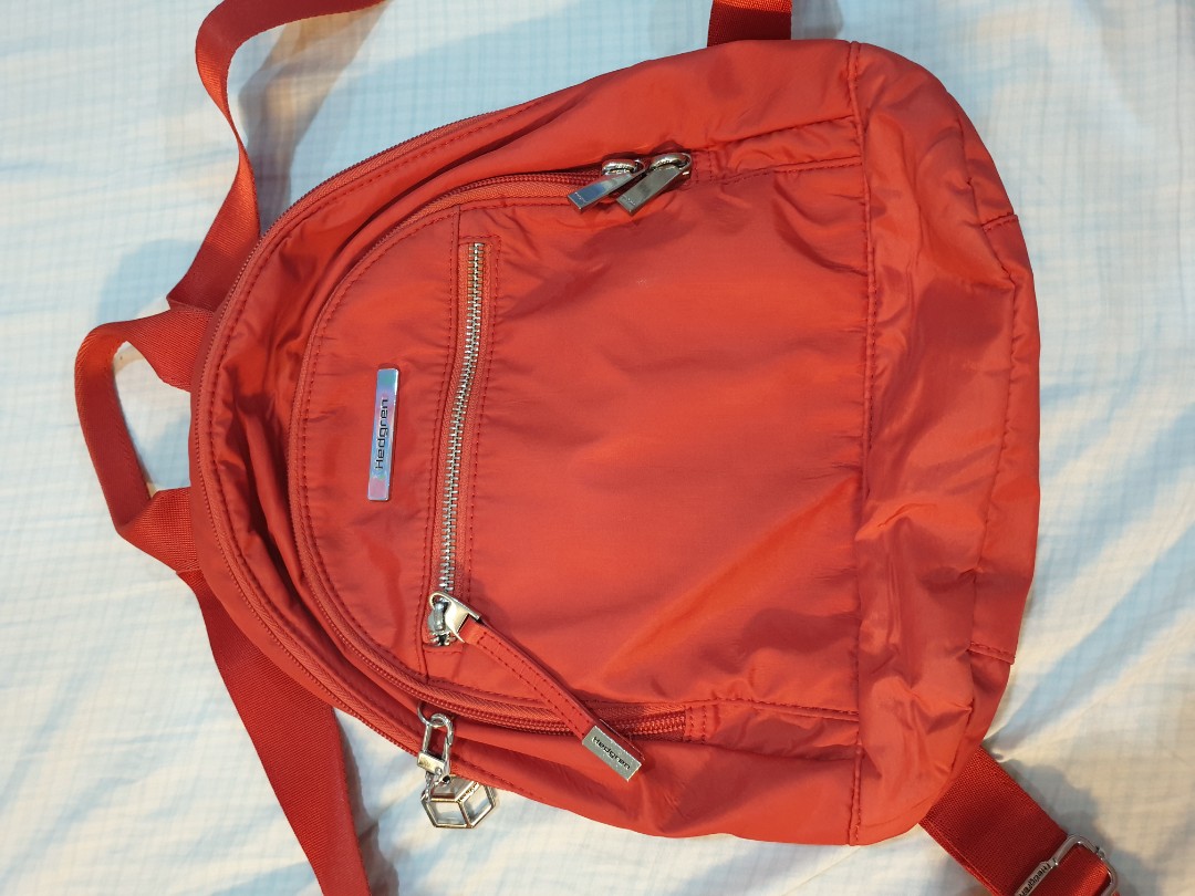 hedgren mini backpack