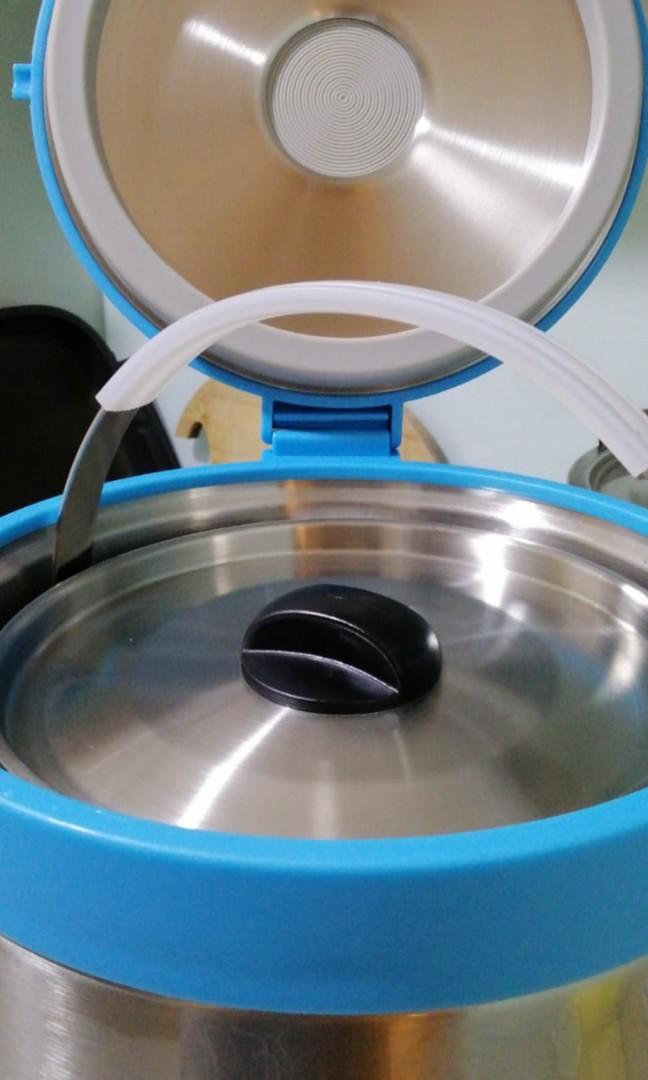 La Gourmet 4 5l Sakura Thermal Cooker Ntuc Home Appliances Kitchenware On Carousell