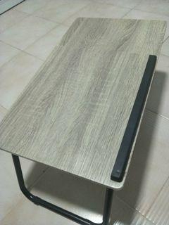 Laptop foldable table