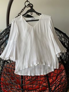 (Category: ) located in . Submitted by shoppingqueen86 (Listing ID 1023406902, Image 1). Description: .