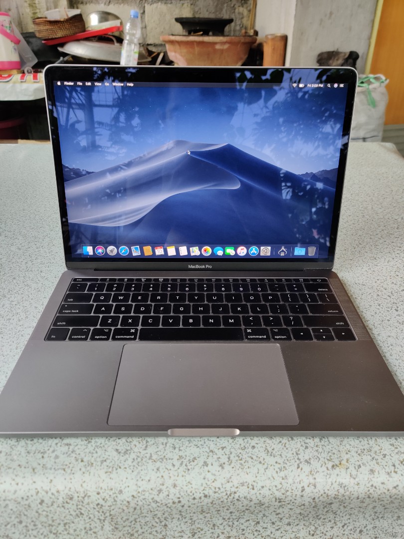 MacBook Pro  inch, , Two Thunderbolt 3 ports, Computers