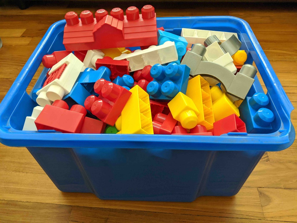 Mega bloks hot sale 200 piece