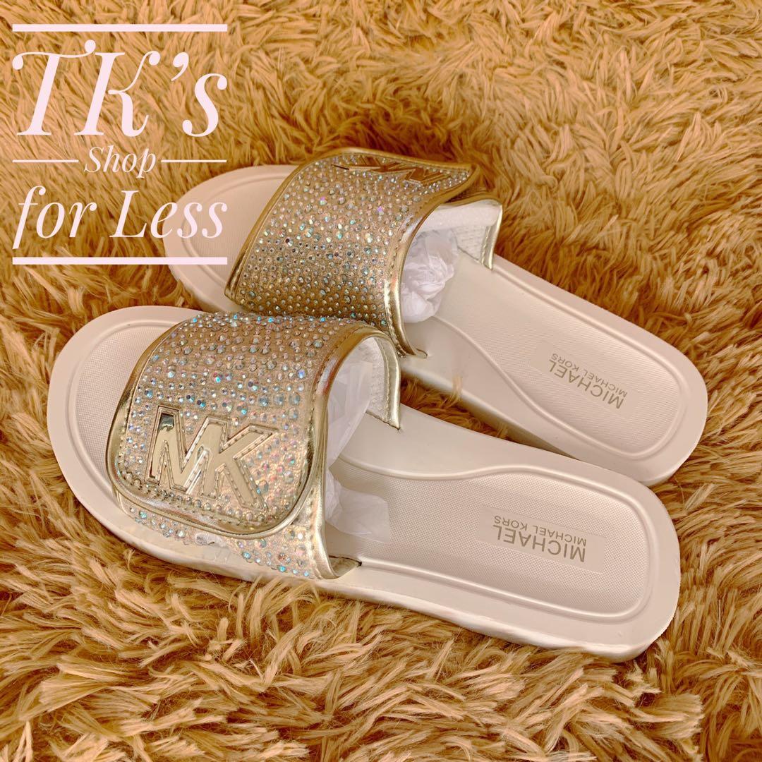 Michael Kors Pool Slides Size 38, Women's Fashion, Footwear, Flats &  Sandals on Carousell